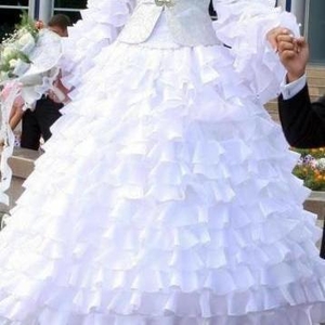 Свадебные платья прокат ипошив на заказ